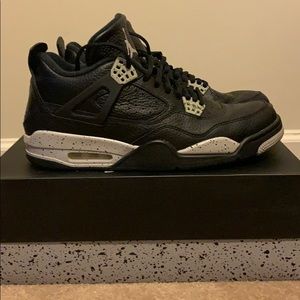 Air jordan 4 Retro LS! “Oreos” Size 11
